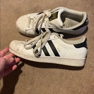 Adidas superstars